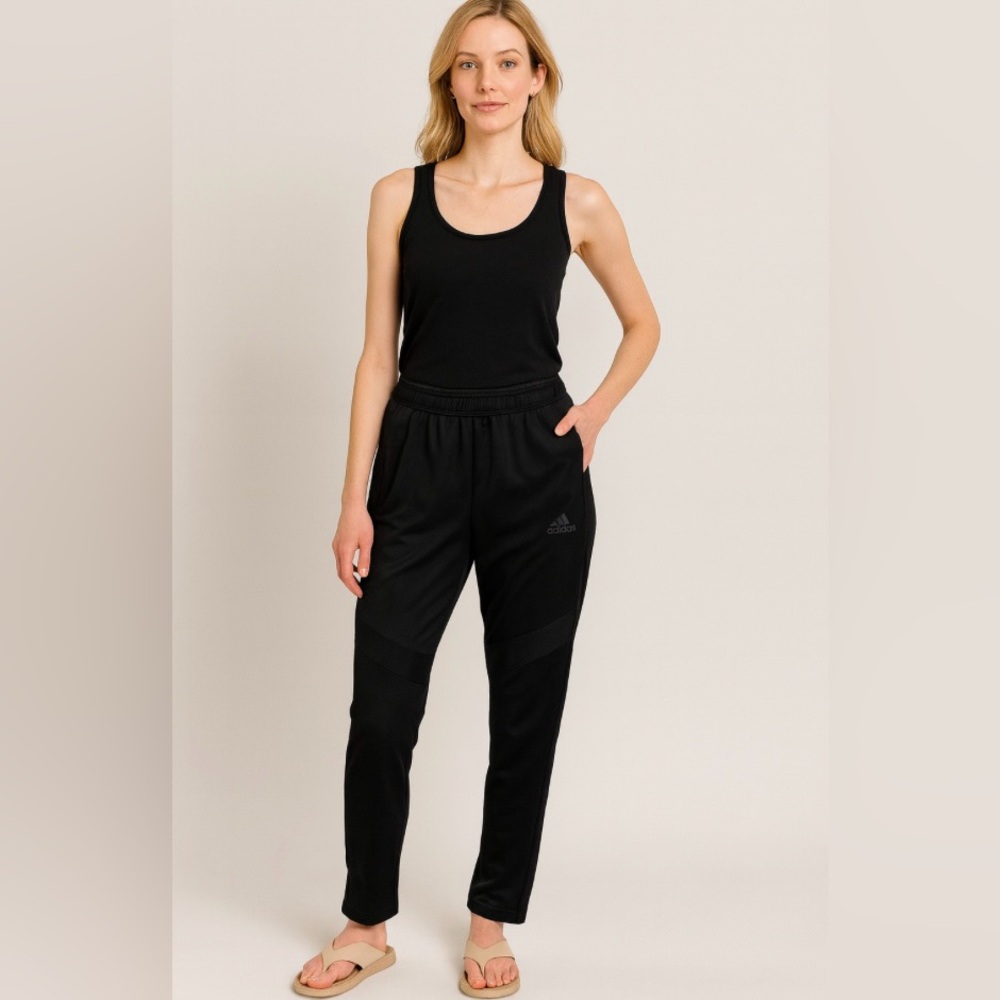 Adidas Women Joggers Large